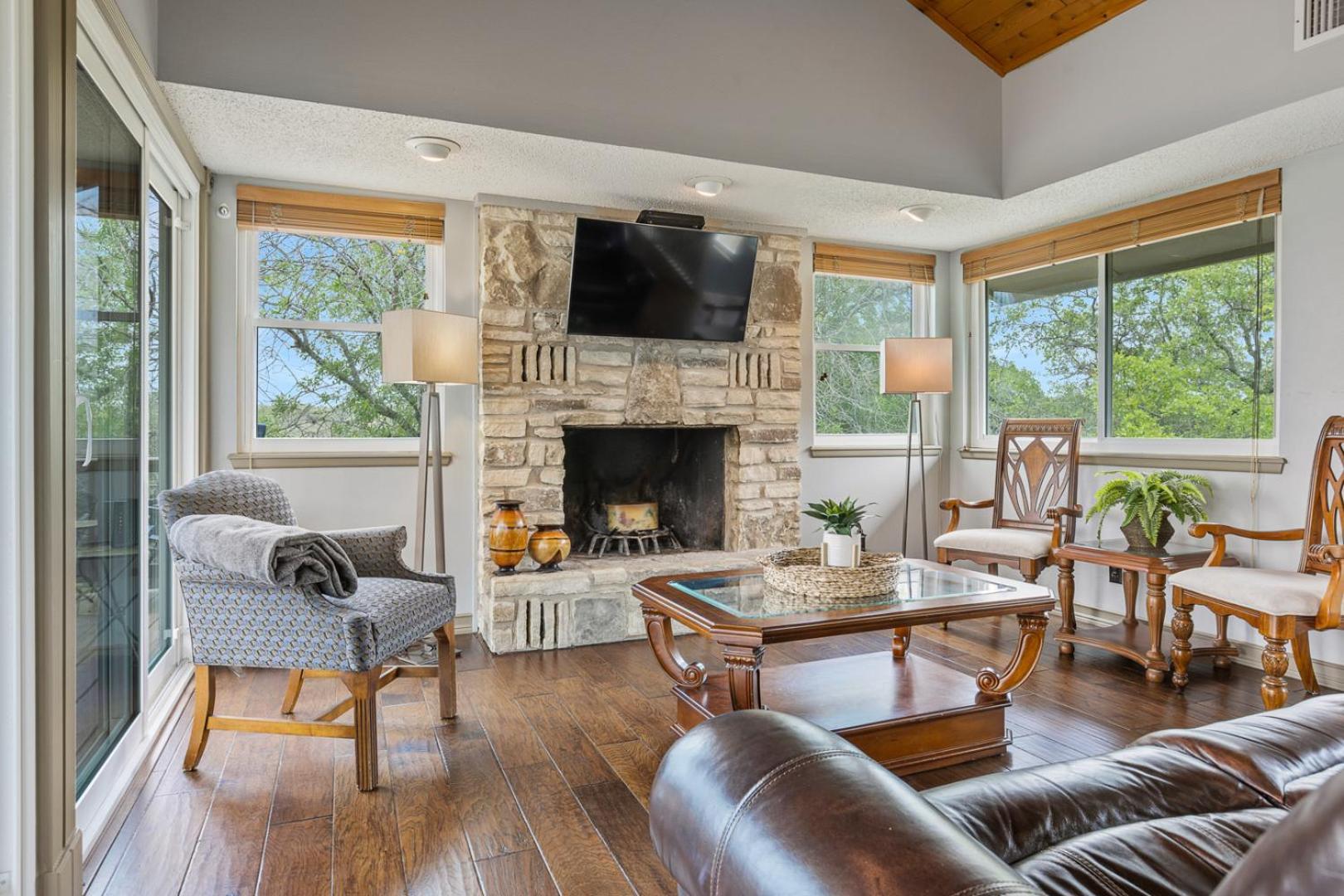 Wine Country Retreat - With A Lake View! Spicewood Buitenkant foto
