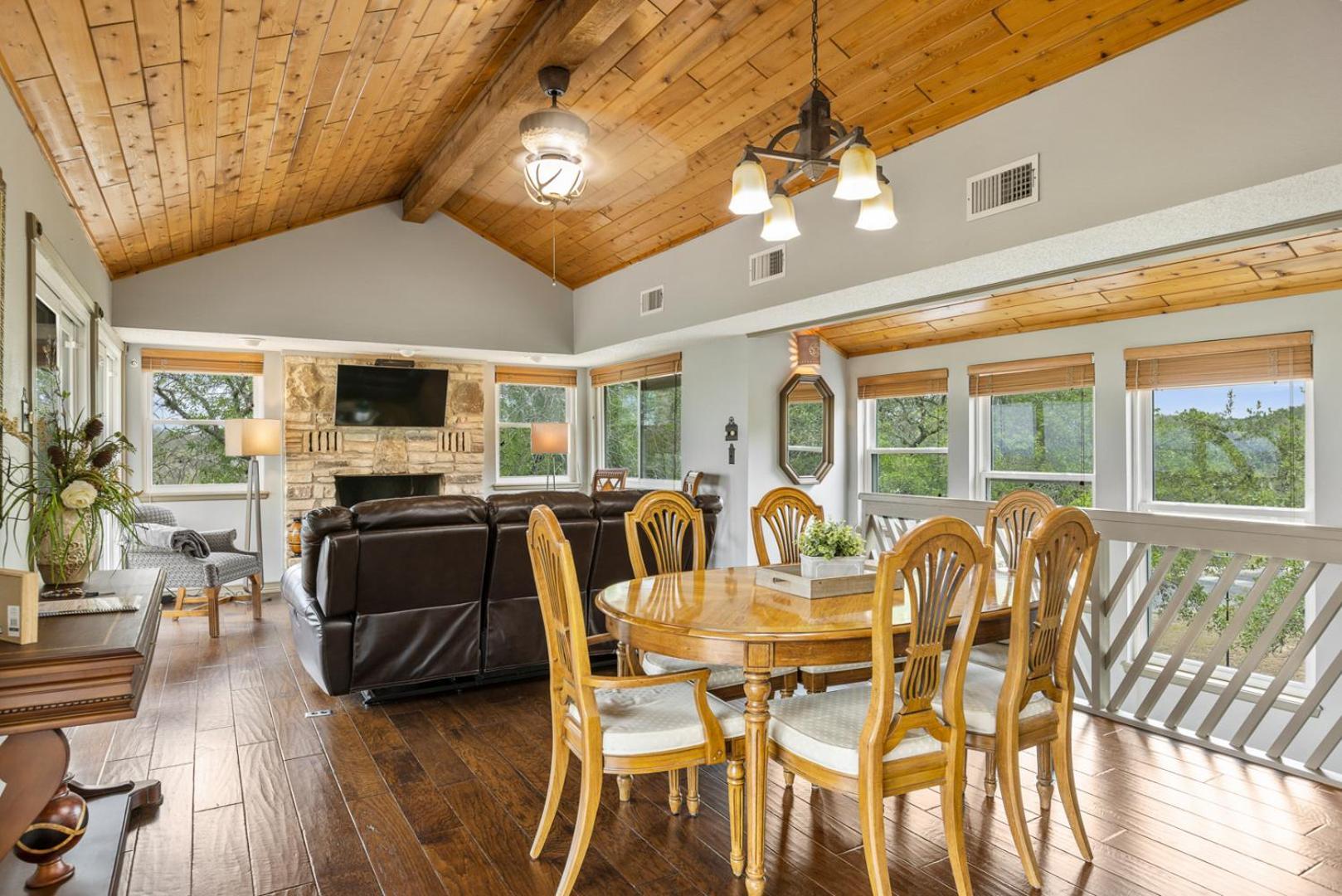 Wine Country Retreat - With A Lake View! Spicewood Buitenkant foto